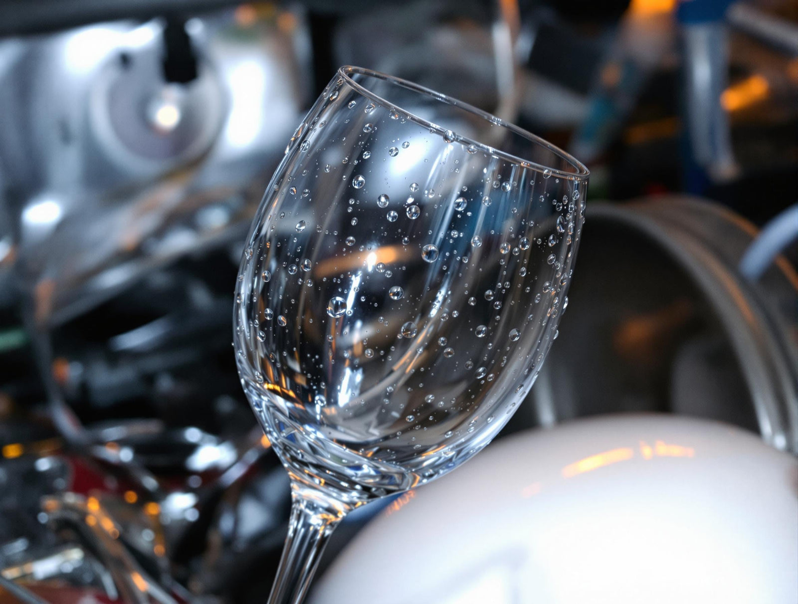 Can wine glasses go in the dishwasher?